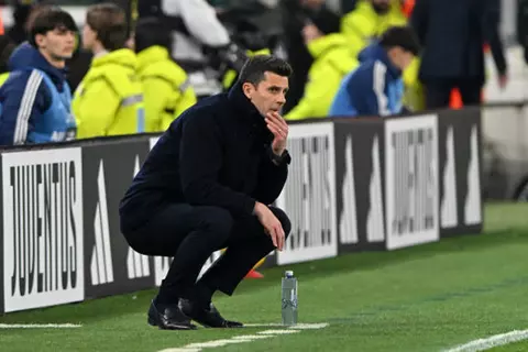 فابريزيو: تيودور يوافق على تدريب يوفنتوس خلفًا لموتا